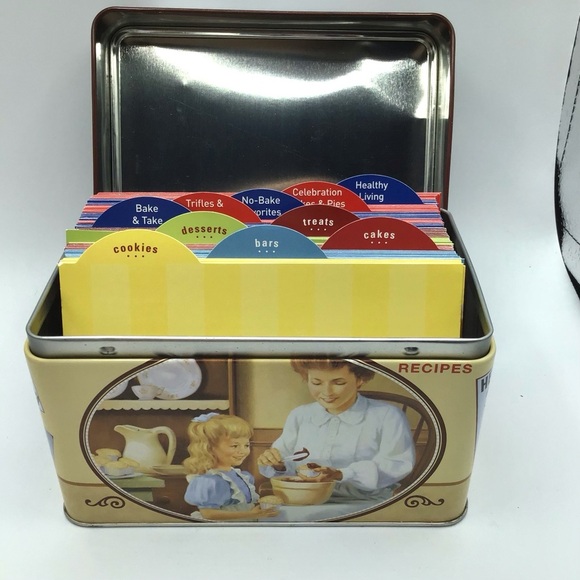 Hershey’s Vintage Chocolate Tin with Recipes - Picture 7 of 12